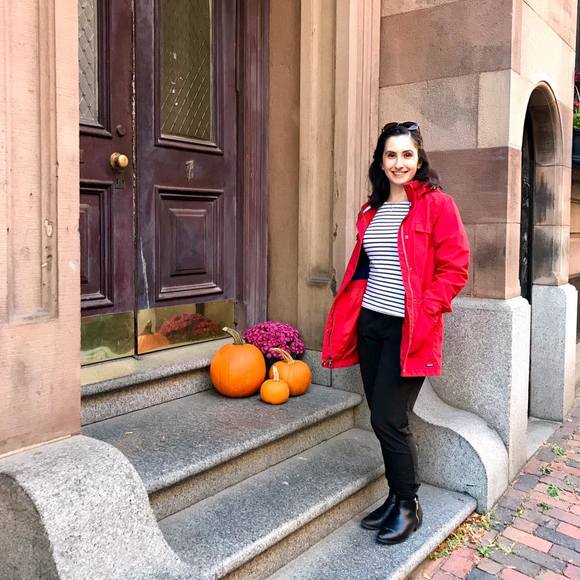 Meet your Posher, Sophia - Picture 1 of 1